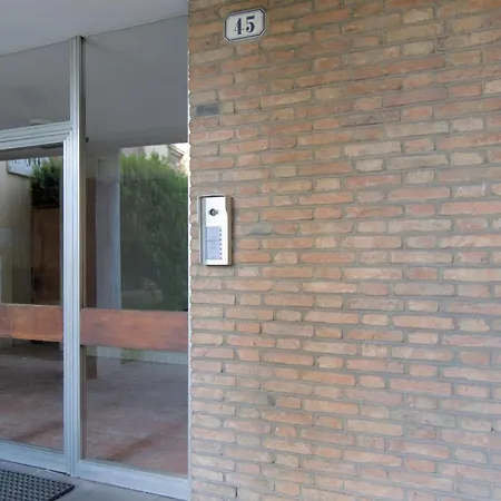 Atelier River Charm Near Adige, Center & Game