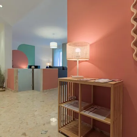 Atelier River Charm Near Adige, Center & Game Apartment