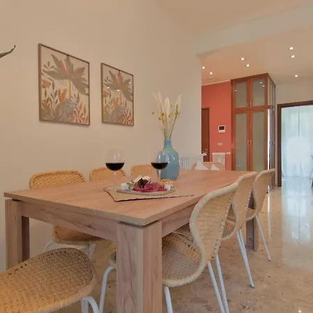 Apartment Atelier River Charm Near Adige, Center & Game Verona