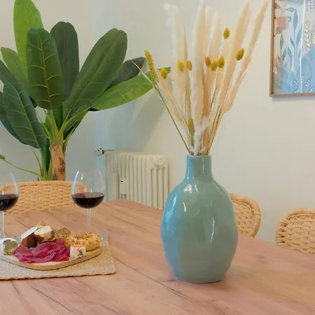 Atelier River Charm Near Adige, Center & Game Apartment *